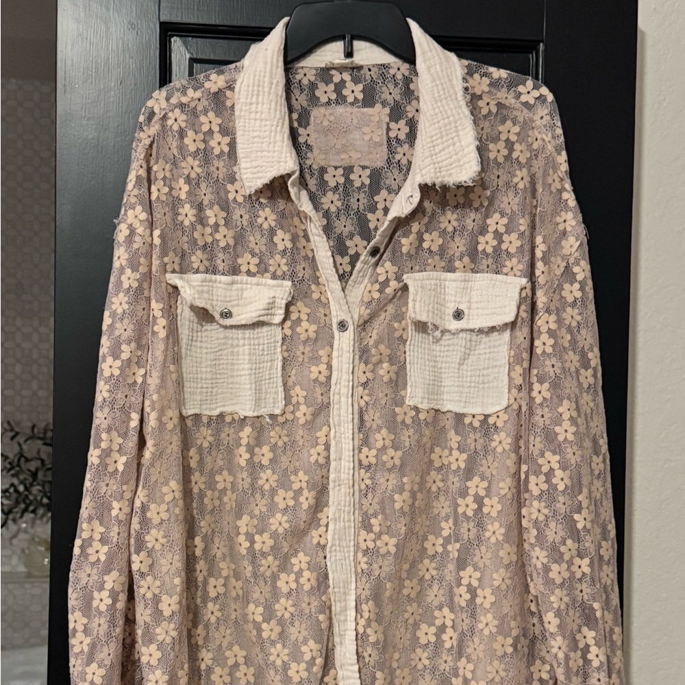 POL Women’s Floral Button Down Shirt